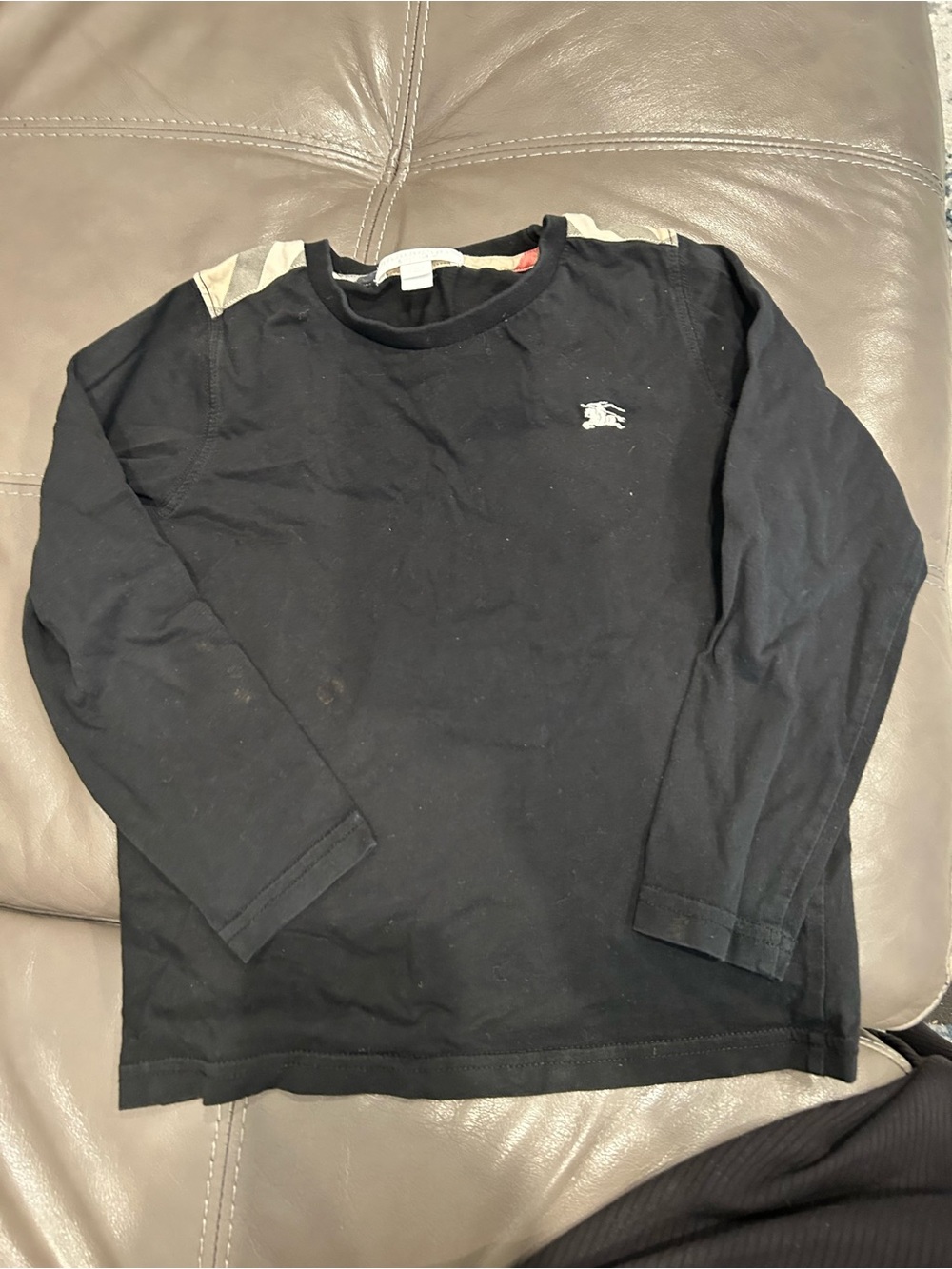 Black Long-Sleeve Crewneck Tee with Small Logo Detail